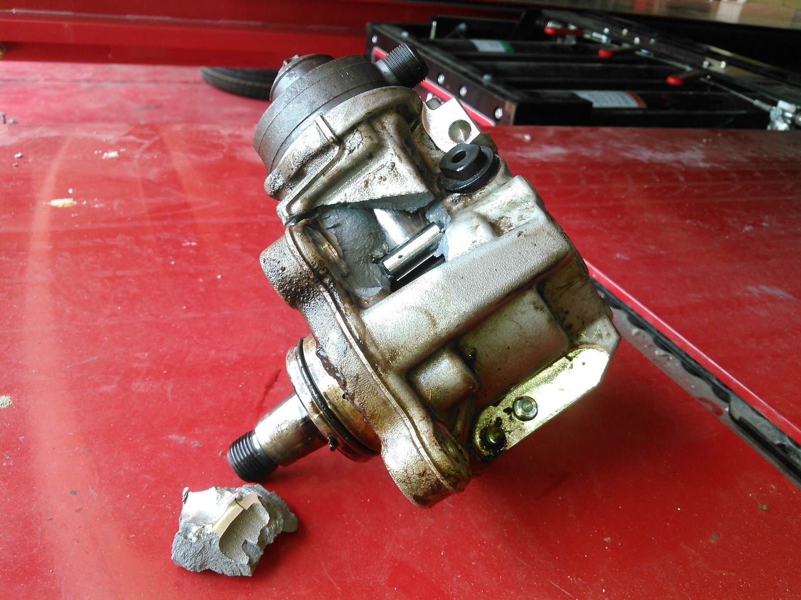 Fuel pump.jpg