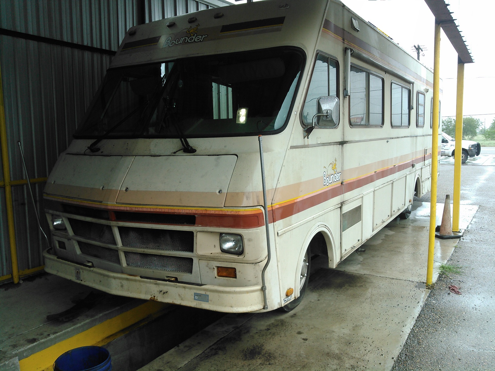 KIMG0232 - Bounder.jpg