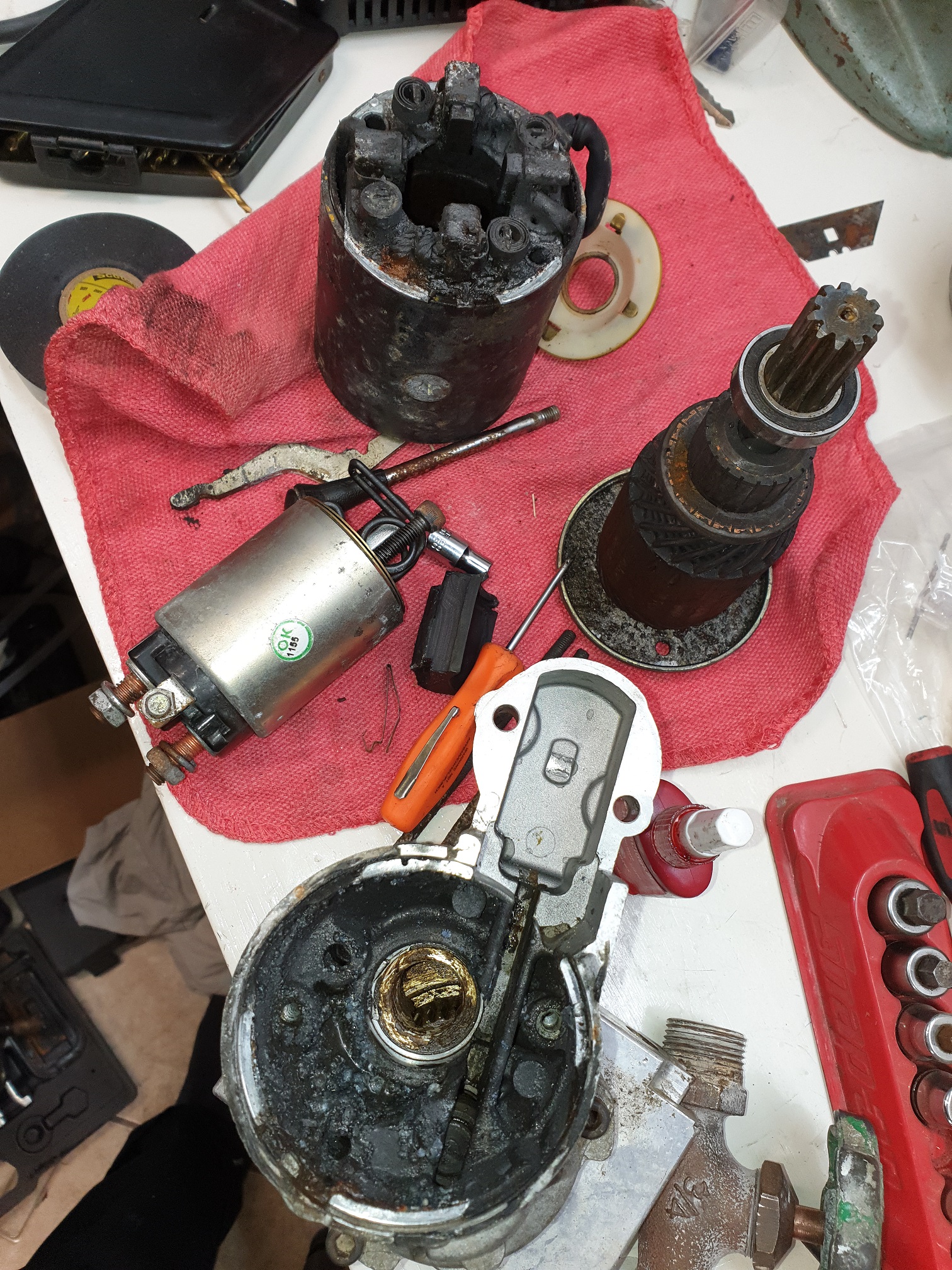 Starter components.jpg